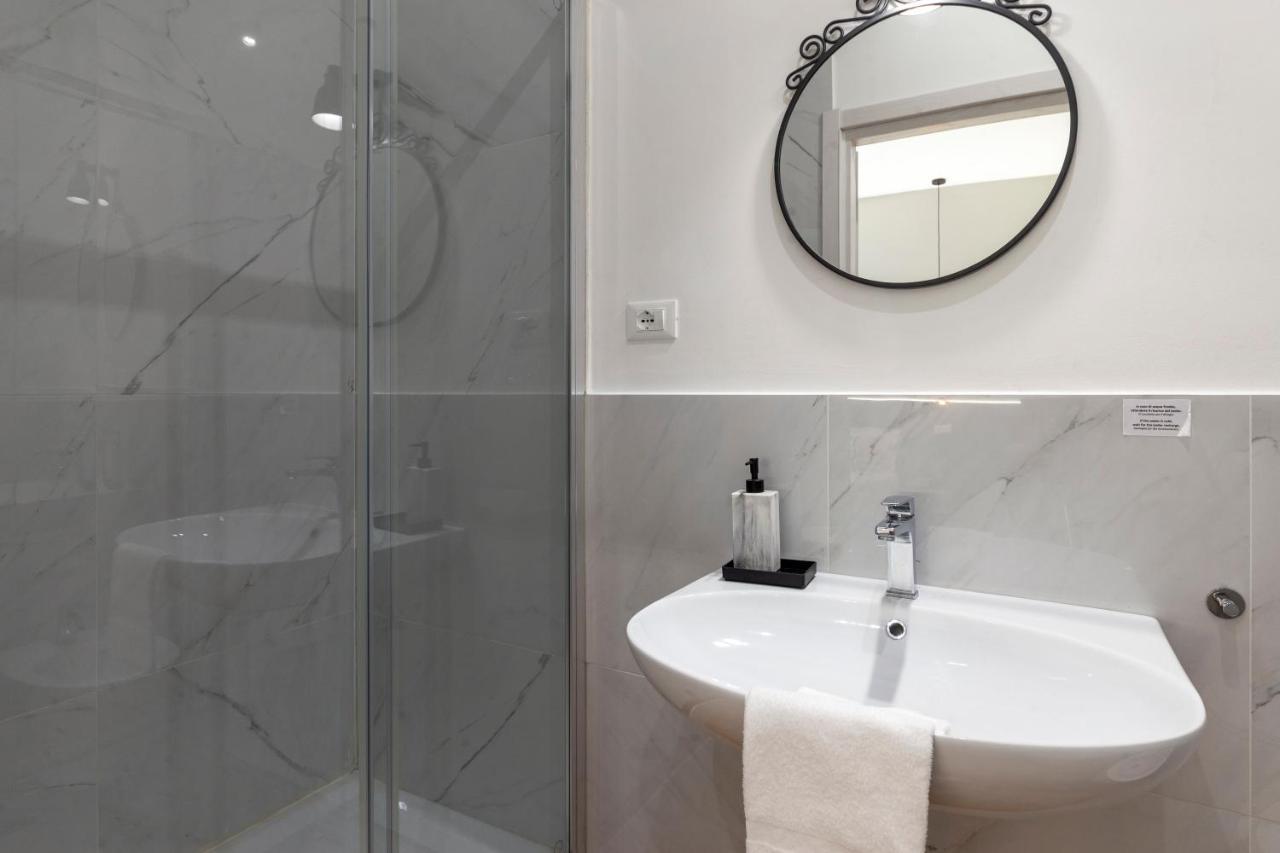 Amazing Studio In The City Center + Wifi Trieste Eksteriør bilde