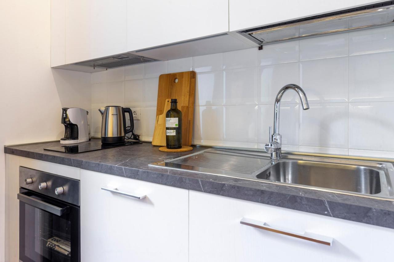 Amazing Studio In The City Center + Wifi Trieste Eksteriør bilde